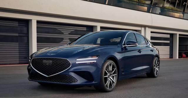 Genesis G70 2.5T RWD 2026